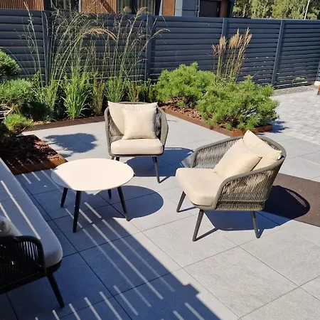 Monci Erdvus Apartamentai Monciskese Su Uzdaru Kiemeliu * Паланга