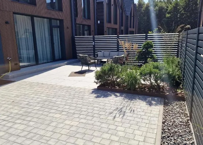 بيت للعطل Monci Erdvus Apartamentai Monciskese Su Uzdaru Kiemeliu