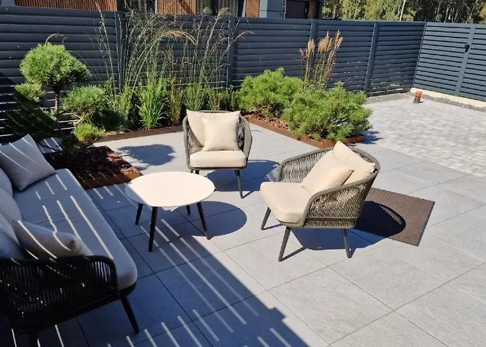 Monci Erdvus Apartamentai Monciskese Su Uzdaru Kiemeliu * بالانغا